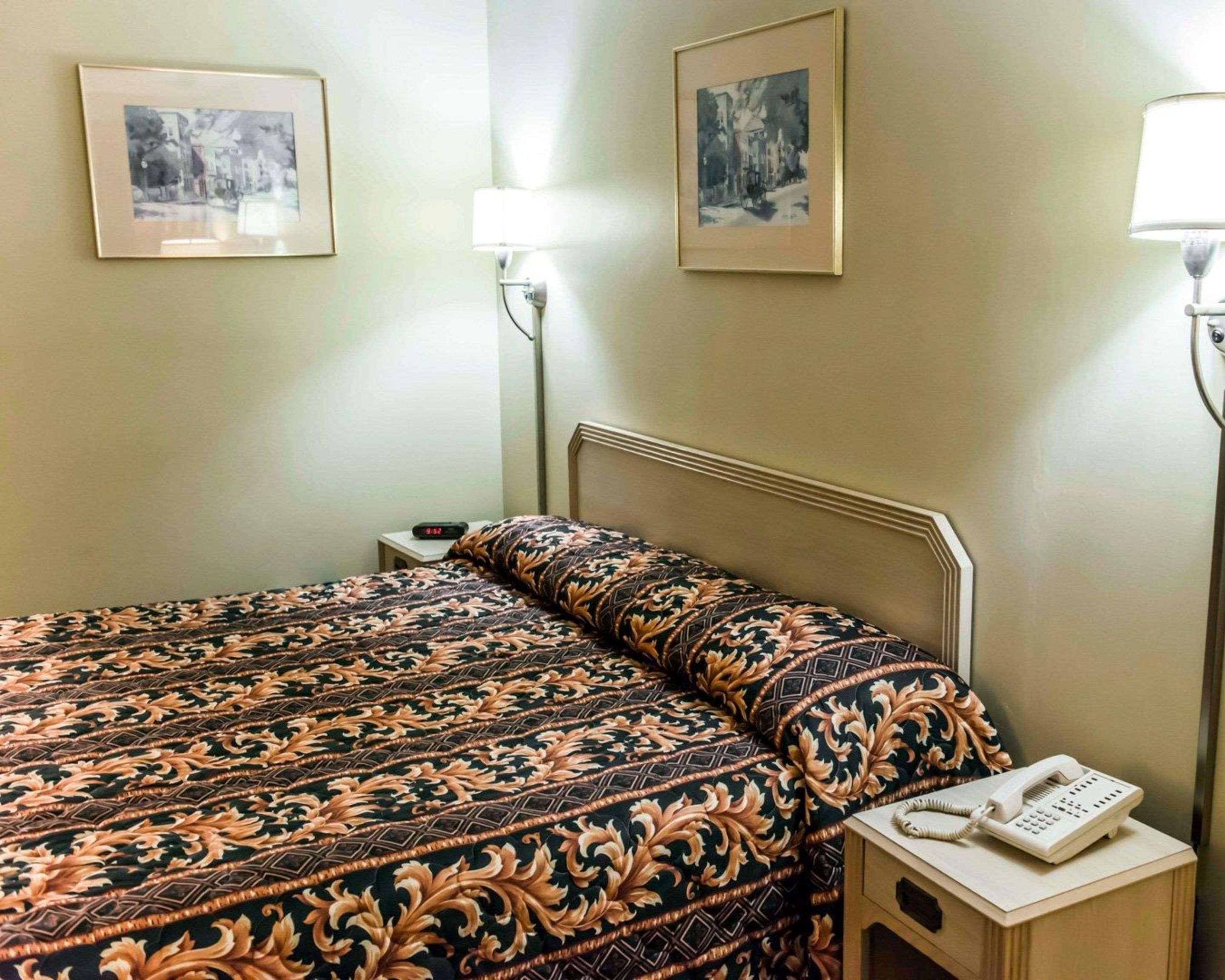 Econo Lodge Перри Экстерьер фото