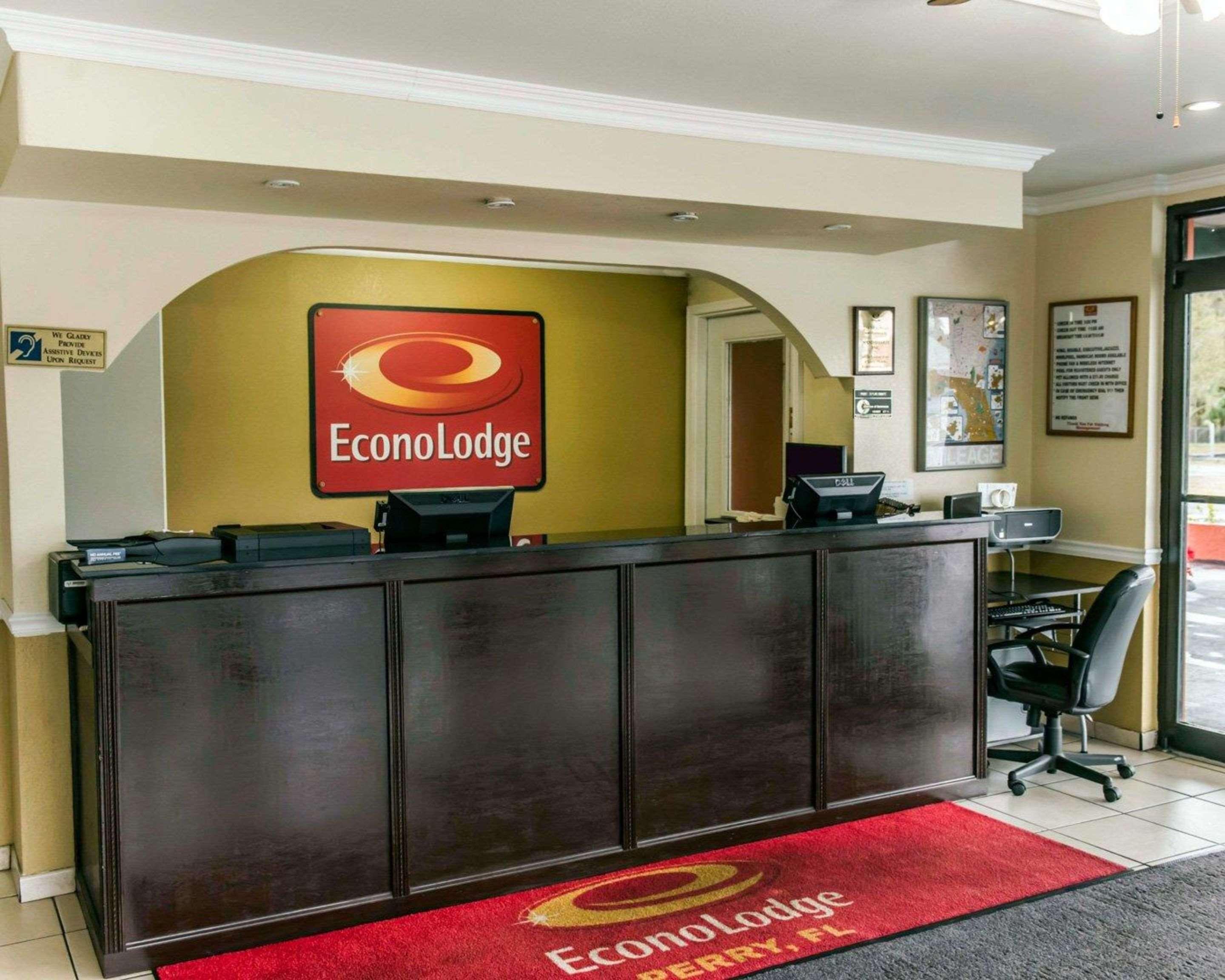 Econo Lodge Перри Экстерьер фото