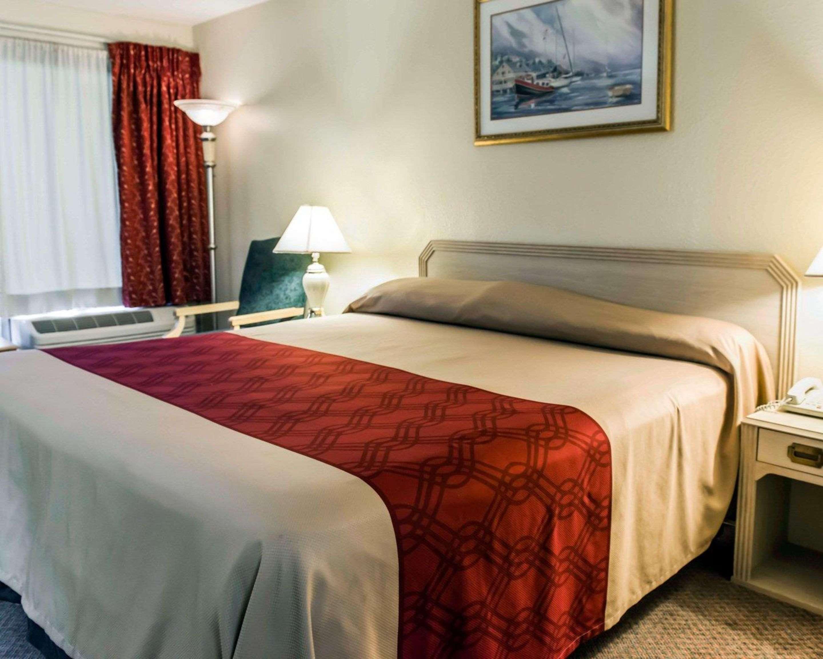 Econo Lodge Перри Экстерьер фото