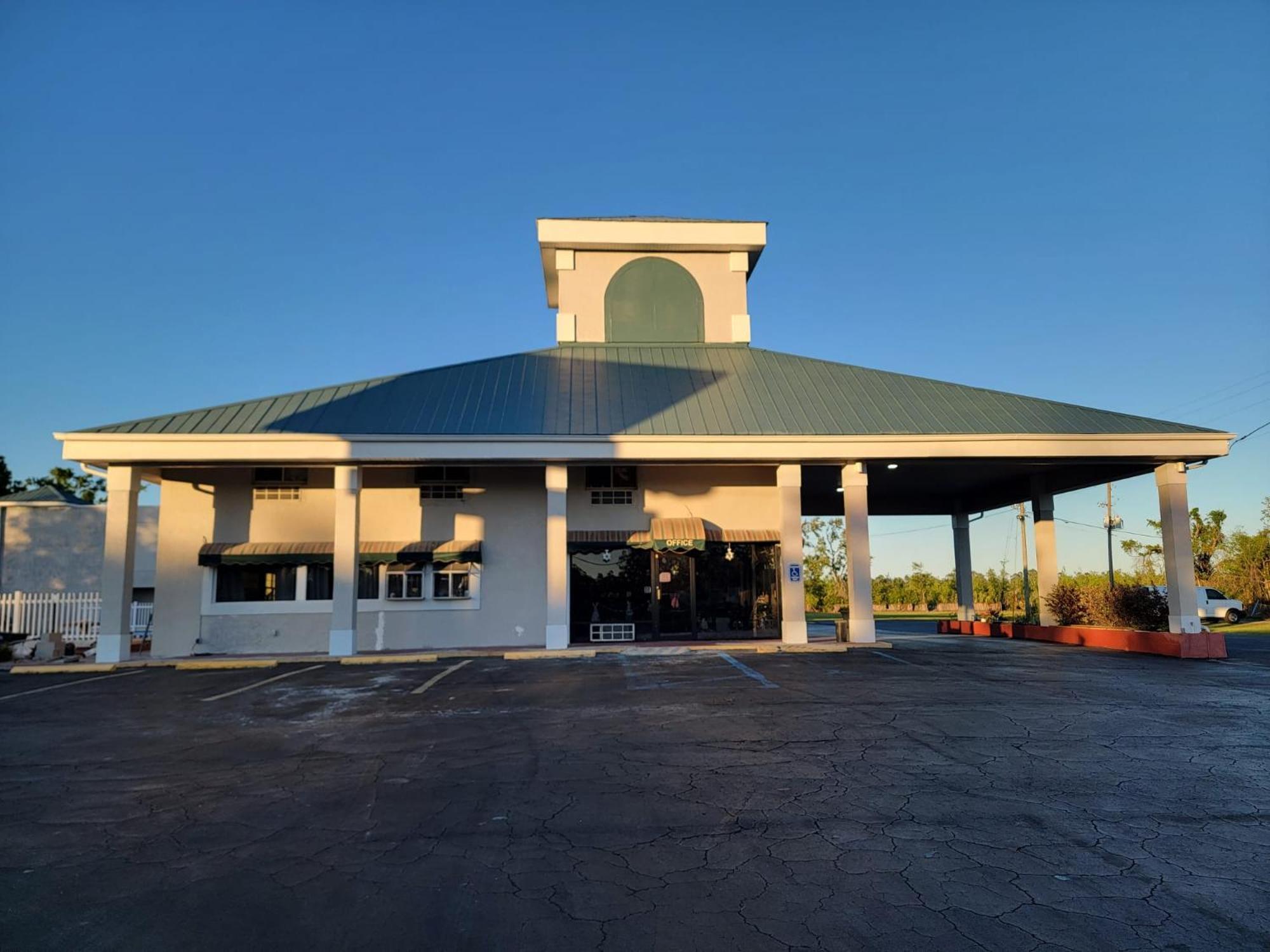Econo Lodge Перри Экстерьер фото