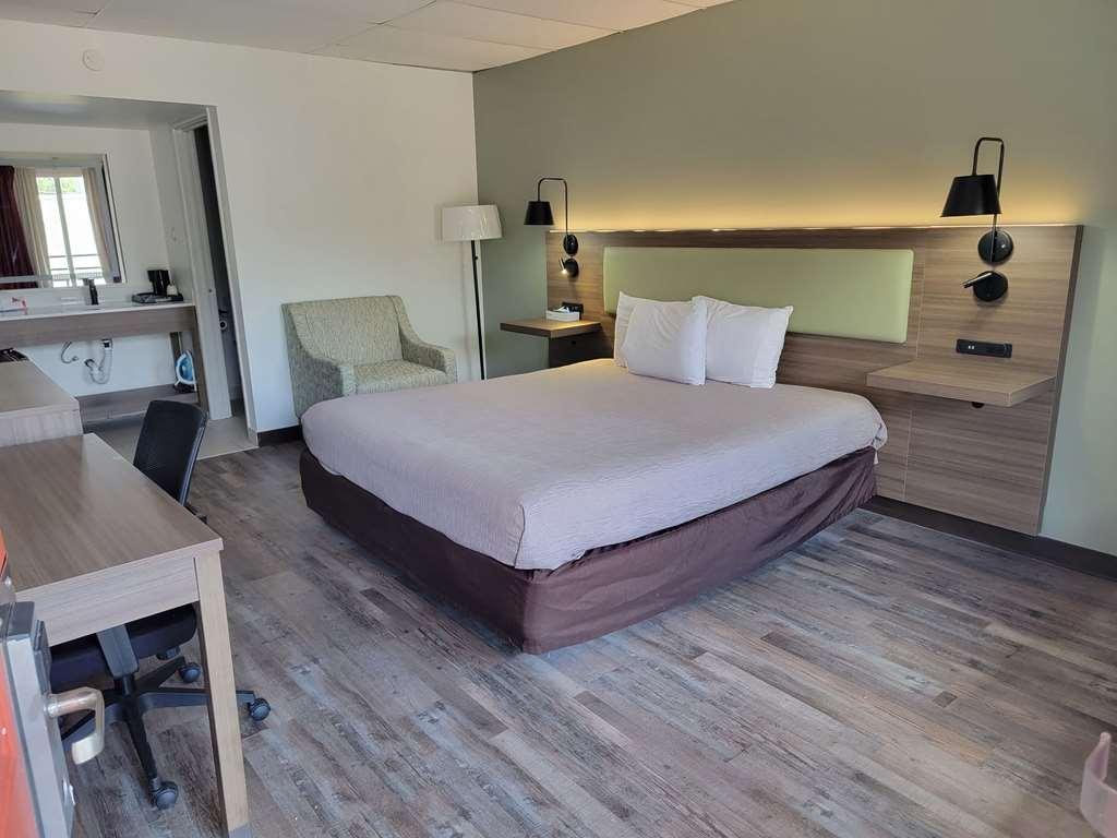 Econo Lodge Перри Номер фото