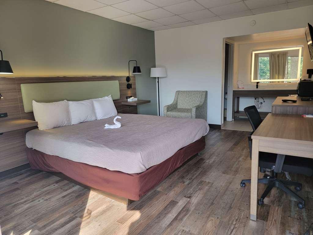 Econo Lodge Перри Номер фото